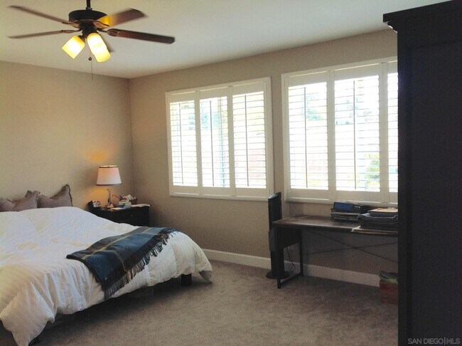 Building Photo - 1117 Mt Dana Dr