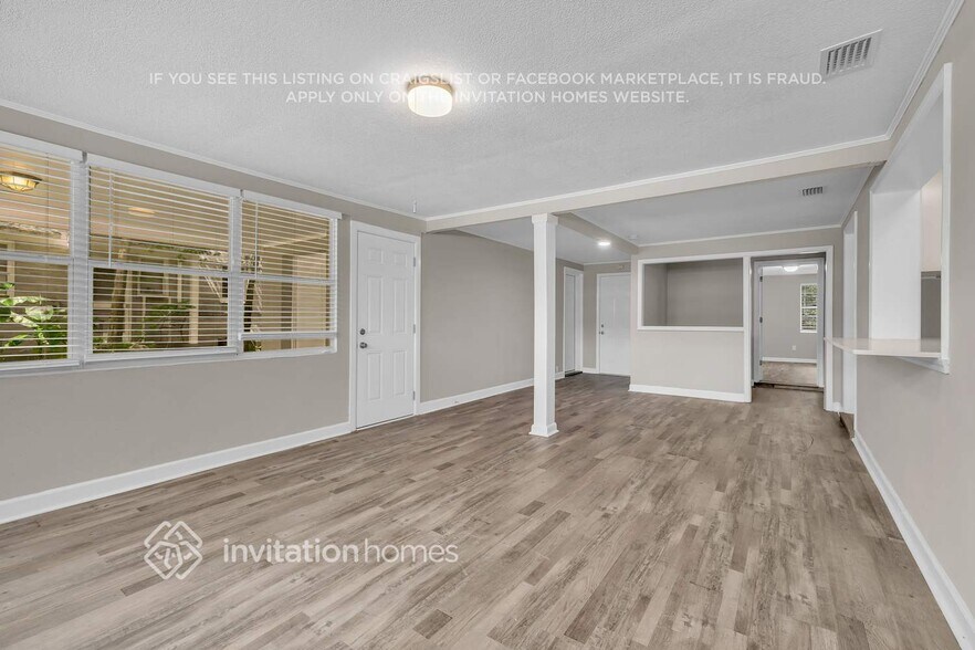Building Photo - 4127 Glenview Rd