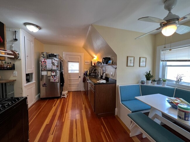 Building Photo - 21 Chandler St