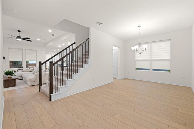 Building Photo - 2604 Acoma Ln