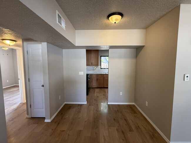 Building Photo - 2729 Bel Air Dr NE