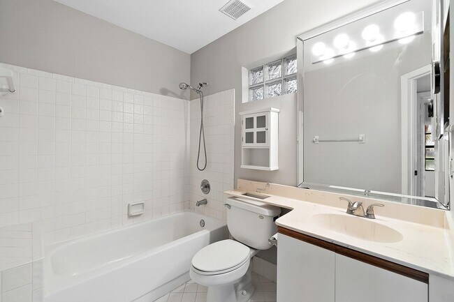 Building Photo - 10730 NW 14th St