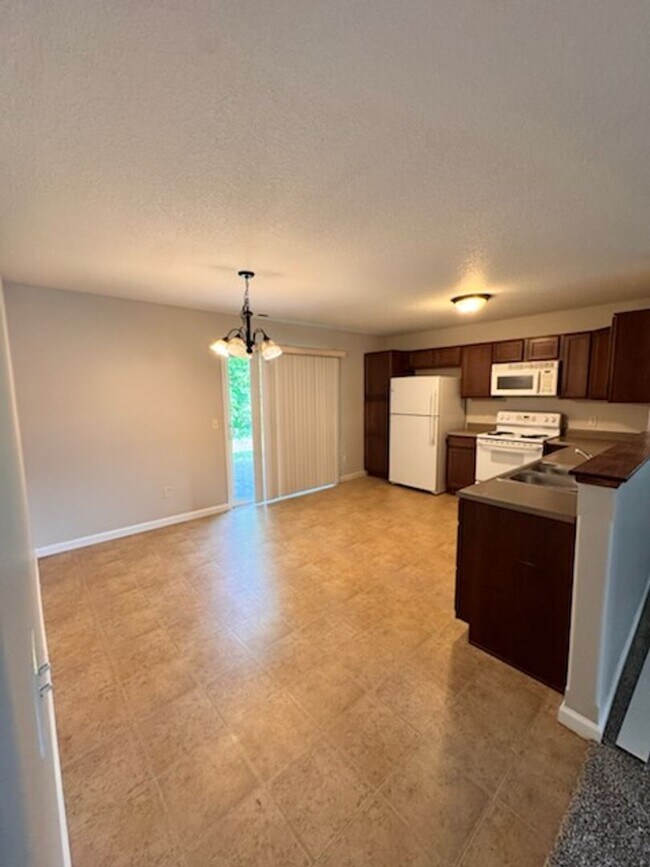 Building Photo - 7521 Haida Way