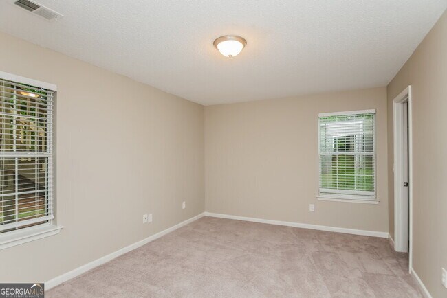Building Photo - 1041 Crest Ridge Pl SW