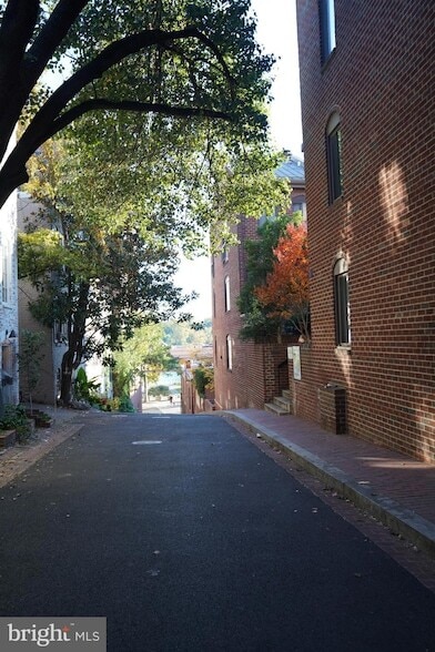 Building Photo - 1034 Paper Mill Ct