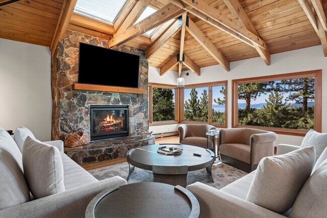 Building Photo - Eagles nest