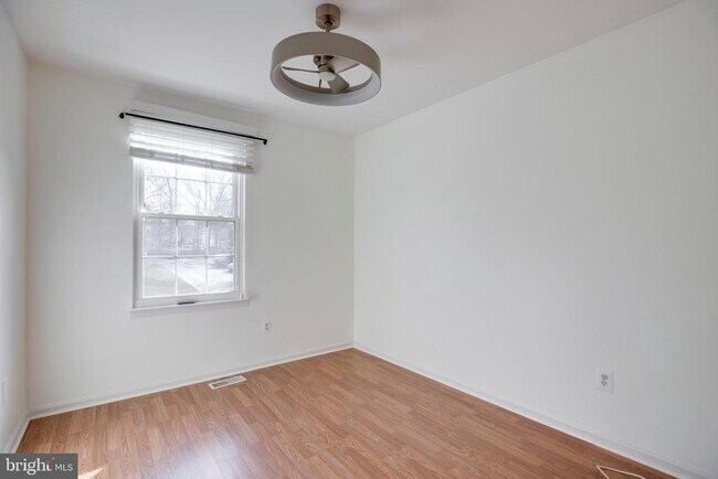 Building Photo - 6012 Westbourne Pl