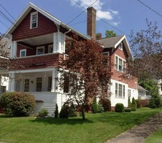Building Photo - 1937 Storrs Ave