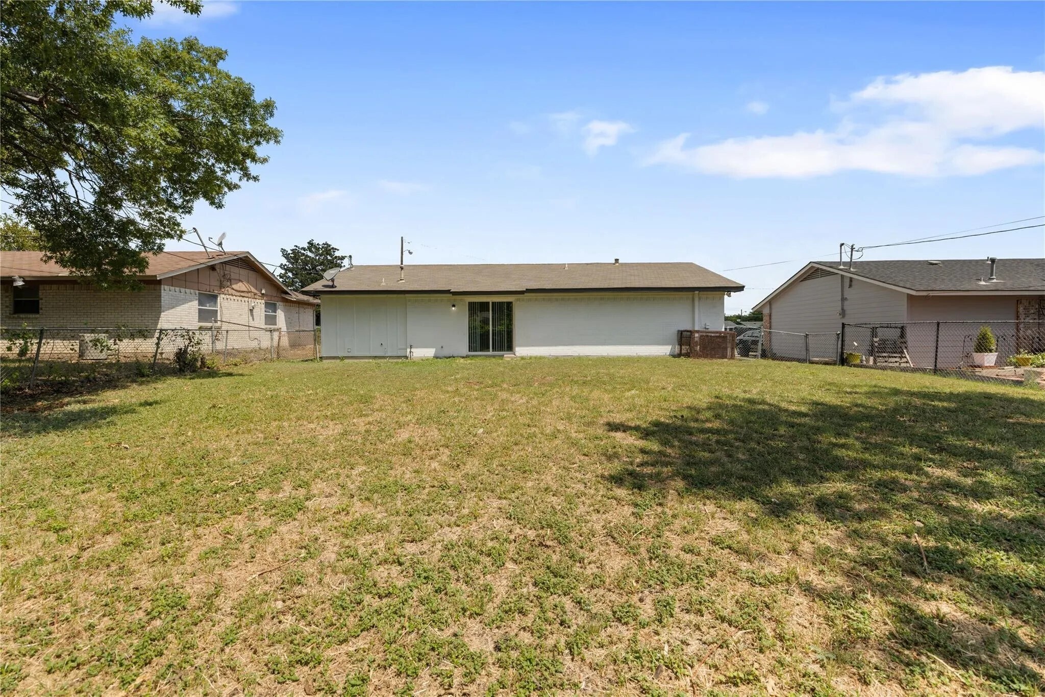 Building Photo - 3536 Softcloud Dr