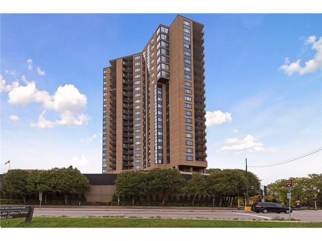 Building Photo - 2950 Dean Pkwy