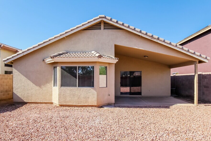 Building Photo - 2525 S 109th Dr