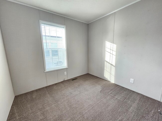Building Photo - 107 Beech