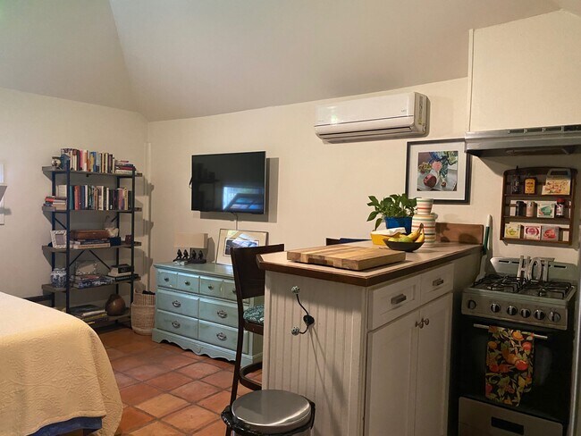 Building Photo - 4721 Cartwright Ave