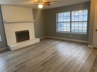 Building Photo - 7035 Crosstimbers Ln