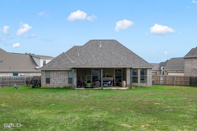 Building Photo - 701 Fir Wood Ln