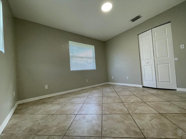 Building Photo - 2886 Harson Way