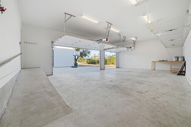 Building Photo - 23937 Oscar Rd