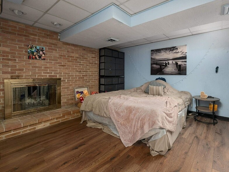 Building Photo - 604 Bendview Dr