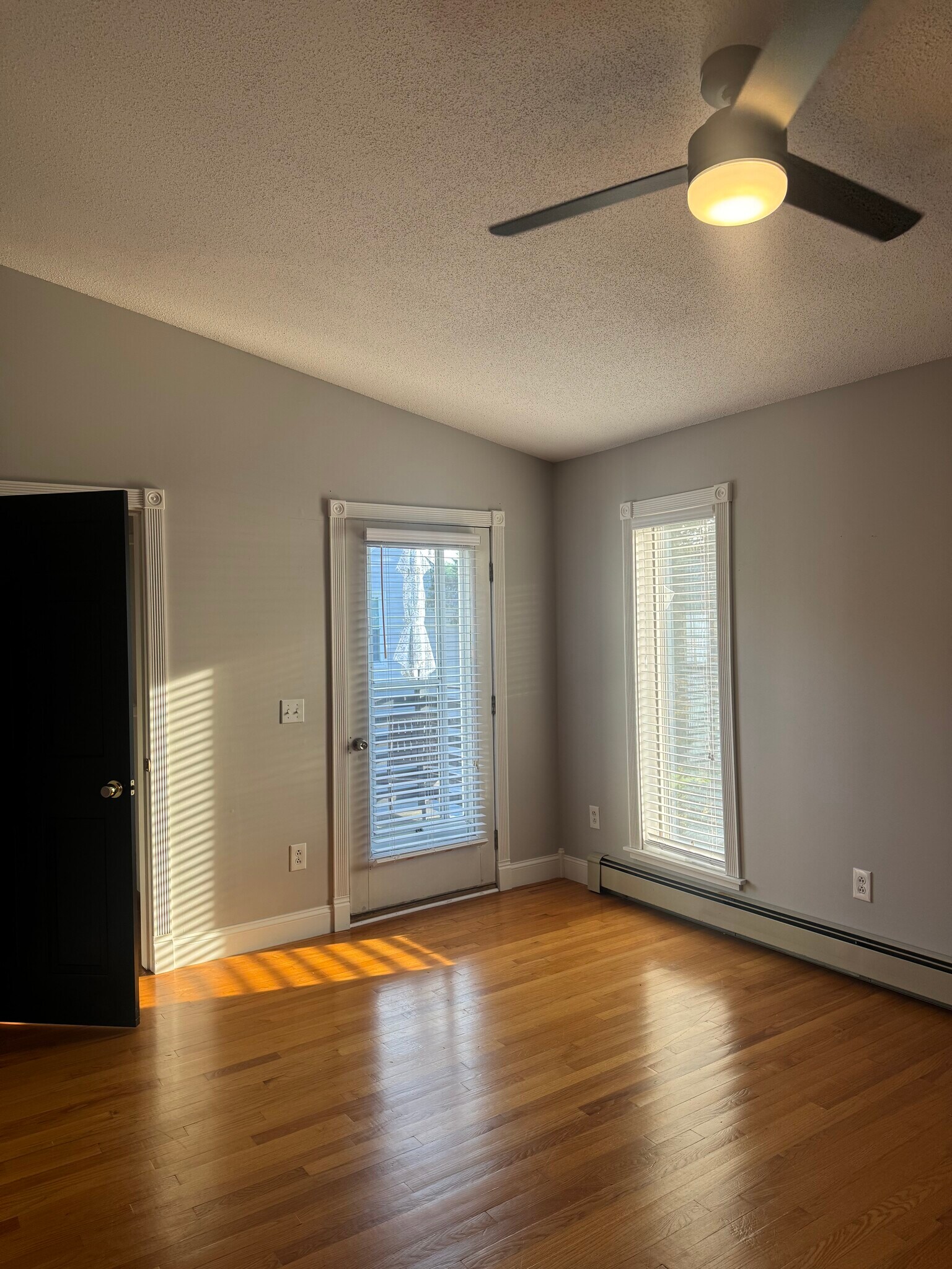 Building Photo - 35 Husson Ave