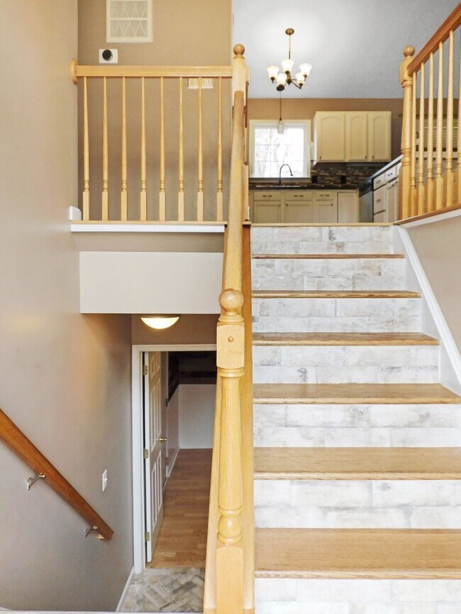 Building Photo - 3144 Holland Cliffs Rd