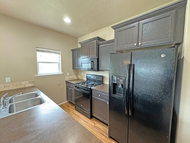 Building Photo - 368 Stone Fly Dr