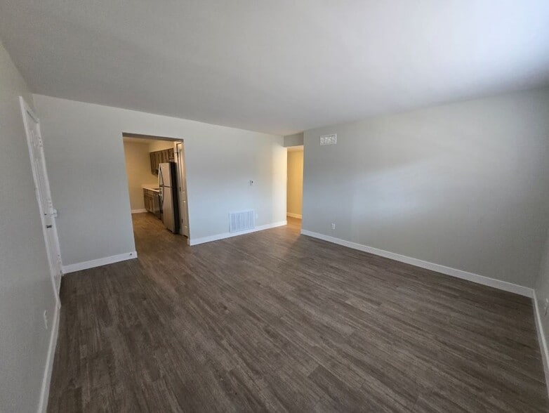 Interior Photo - Lincolnshire West