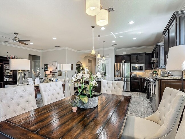 Building Photo - 588 Cantabria Dr