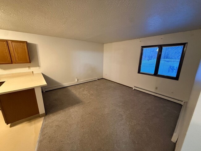 Building Photo - 7301 Woburn-2