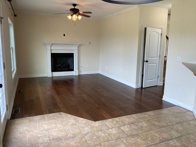 Building Photo - 108 Carriage Hills Ln