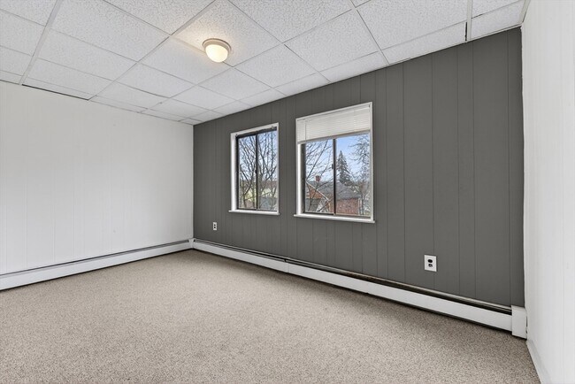 Building Photo - 42 Almont St