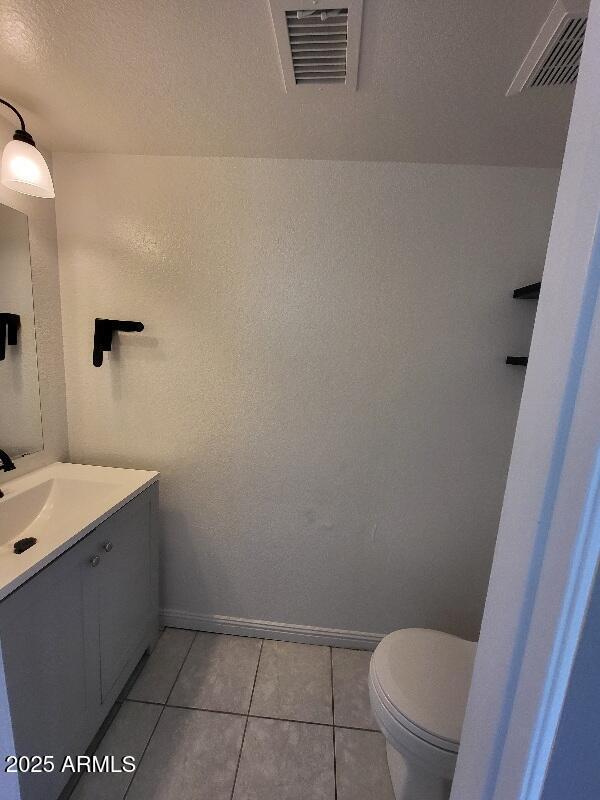 Building Photo - 6607 W Jamaica Dr