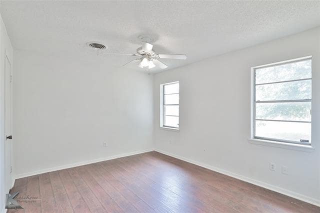 Building Photo - 2318 Westwood Dr