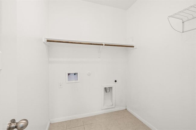 Building Photo - 3240 E Whitestone Blvd