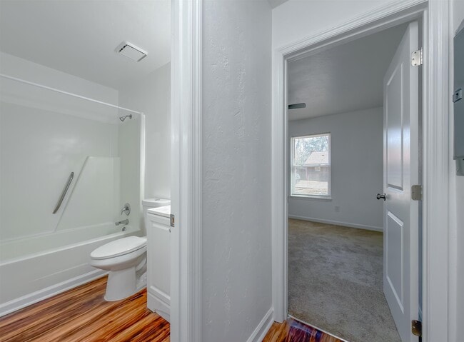 Building Photo - 3022 Homewood Pl