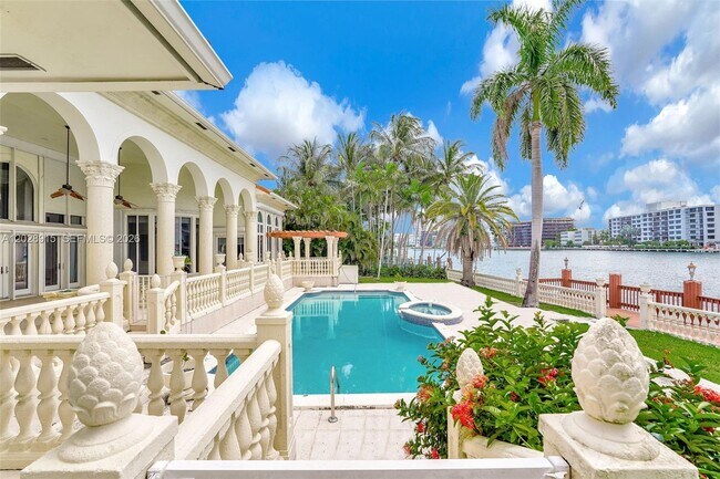 Building Photo - 166 Bal Bay Dr