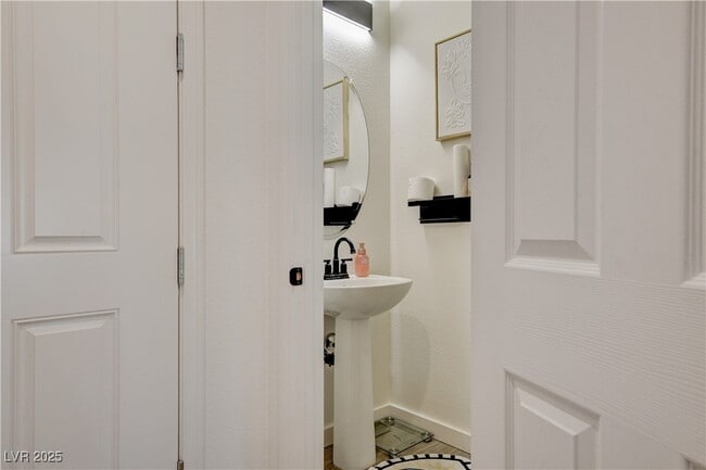 Building Photo - 5337 Brazelton St