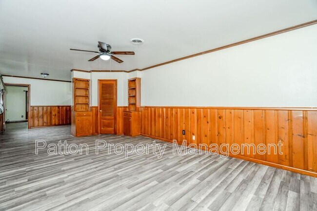 Building Photo - 1703 Pecos St