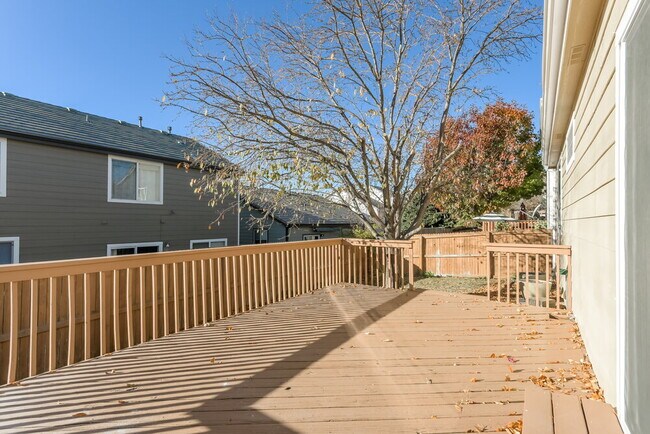 Building Photo - 6802 W Remington Pl