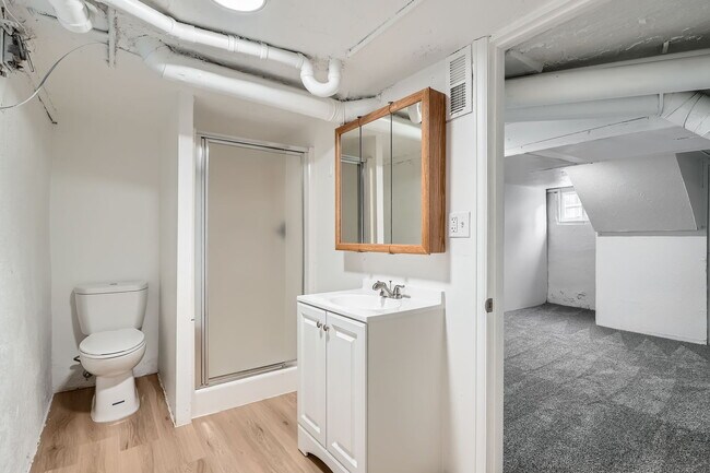 Building Photo - 960 Monroe St