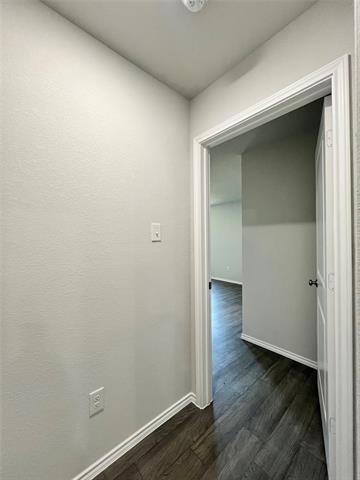 Building Photo - 833 Bluffview Dr