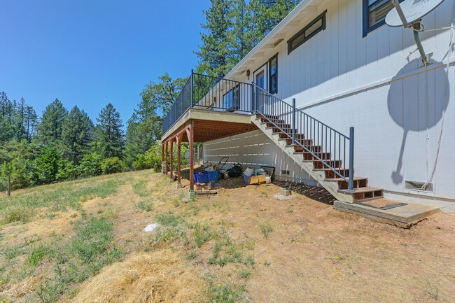 Building Photo - 3-Bedroom Home on a Foresthill Cul-de-Sac
