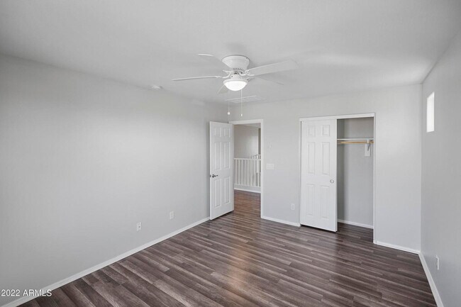Building Photo - 7135 W Rancho Dr