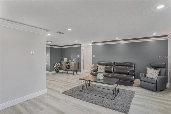 Building Photo - Fully Renovated 2-Bed, 2-Bath Retreat in G...