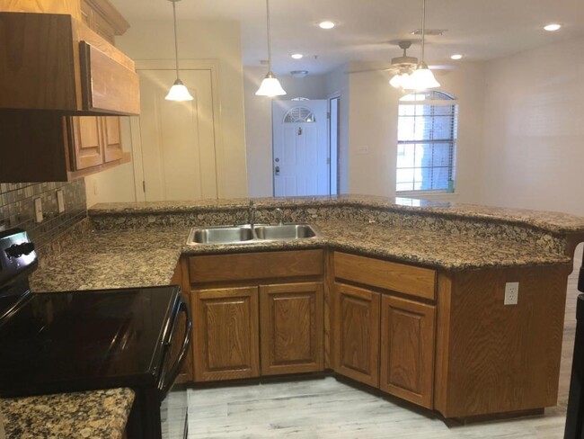 Building Photo - Shary Landing Apartments