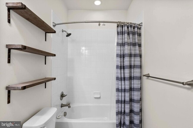 Building Photo - 7204 Winding Hills Dr