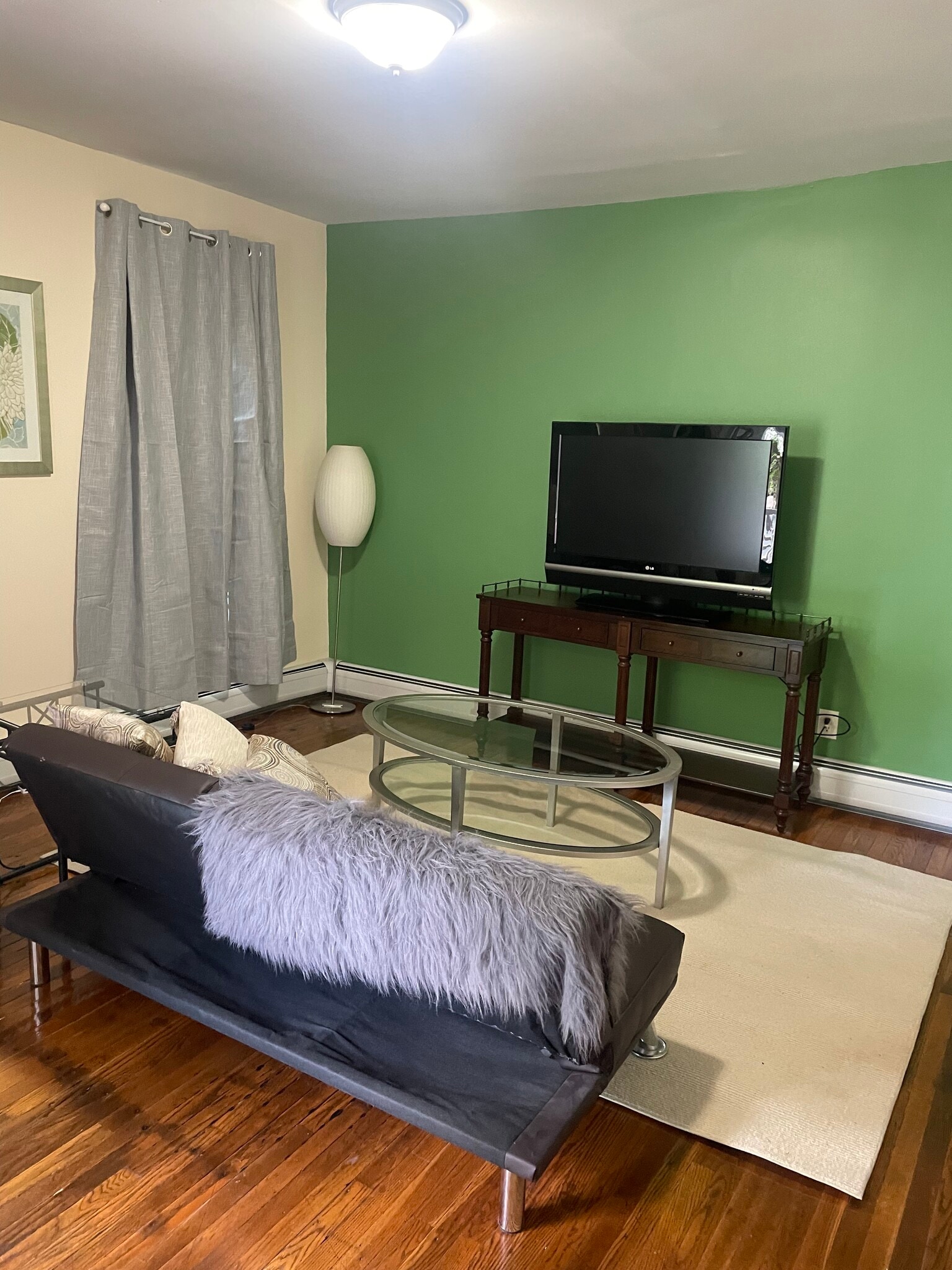 Living Room - 404 W Clinton St
