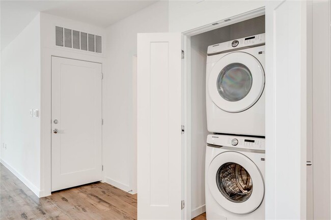 Building Photo - 4801 Springdale Rd