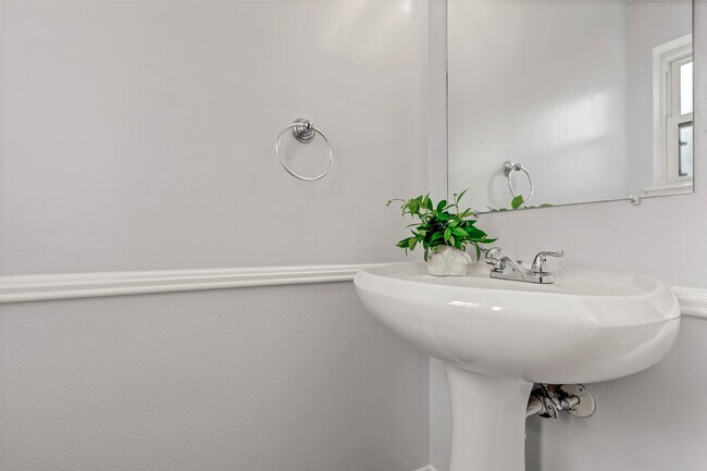 Building Photo - 12615 Retreat Trail