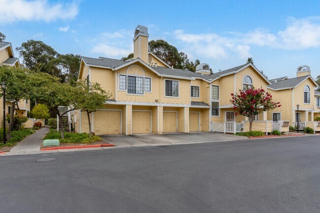 Primary Photo - 1202 Devonwood