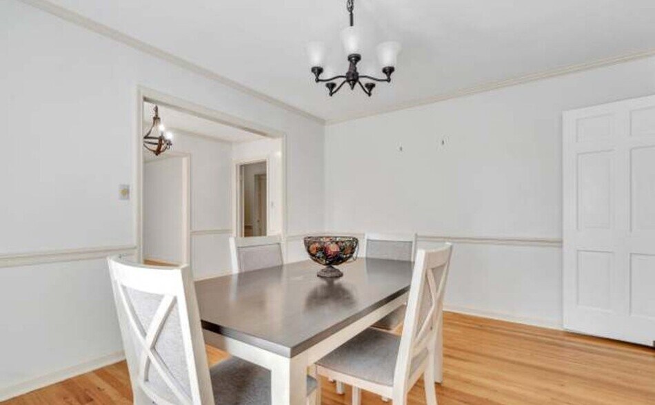 Building Photo - 780 Captain Kell Dr